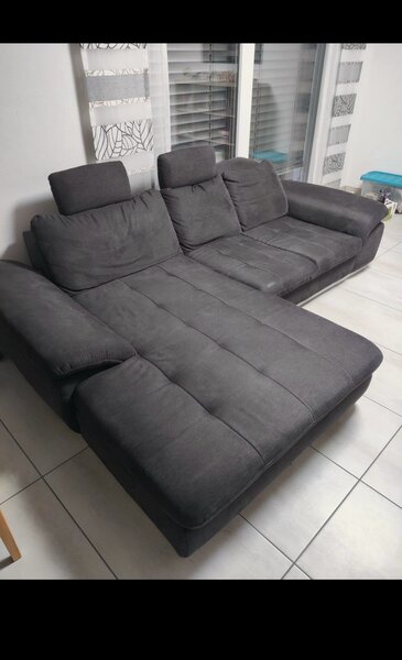 Canapea din material textil